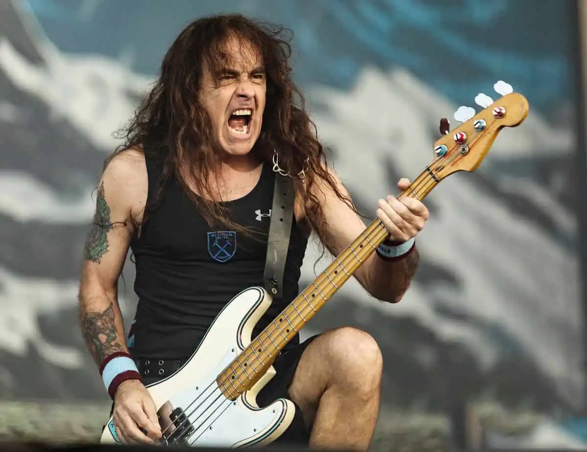 You are currently viewing STEVE HARRIS